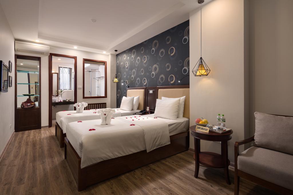 Holiday Emerald Hotel Hanoi Exterior photo